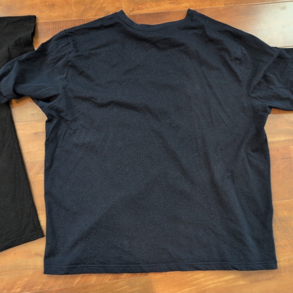 2 Sol Apparel Organic Cotton Tshirts, Size XL - Picture 9 of 10
